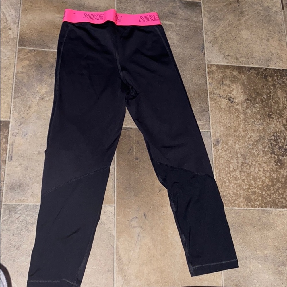 Nike - Picture 2 of 2